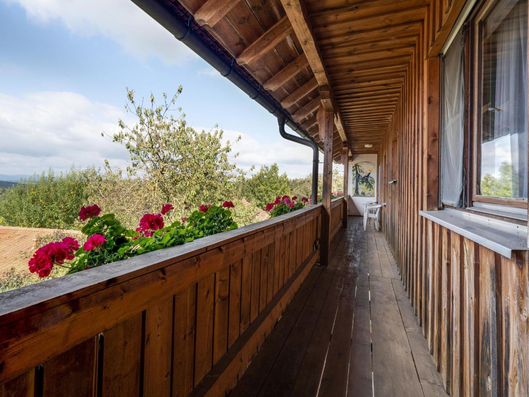 Farmhouse In Neukirchen Near Heiligen Blut Neukirchen beim Heiligen Blut Exterior foto